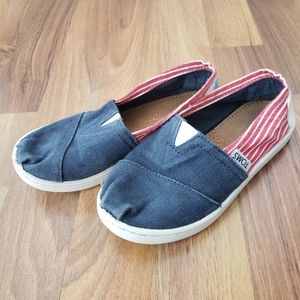 TOMS Shoes